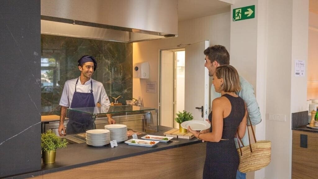 Апартаменты Port Mahon 4*