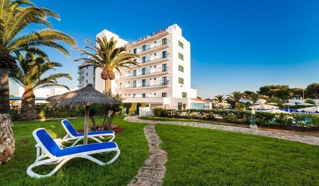 Территория Globales Cala'N Blanes 3*
