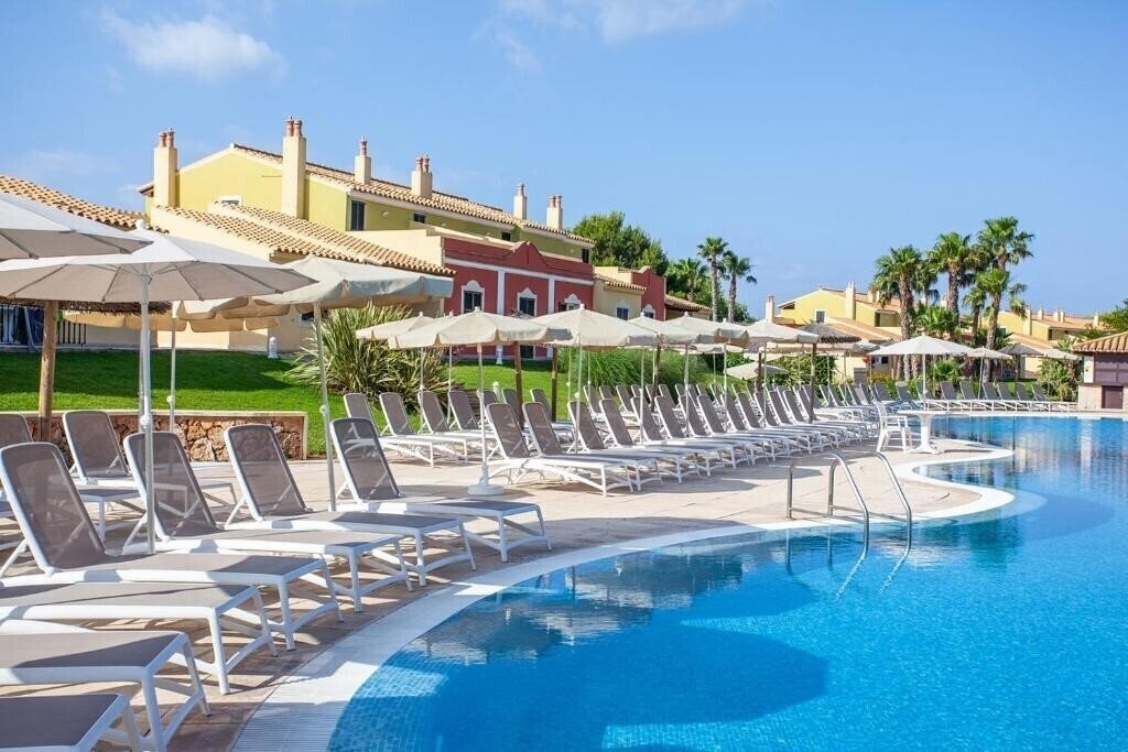 Вид Grupotel Playa Club – Aparthotel 4*