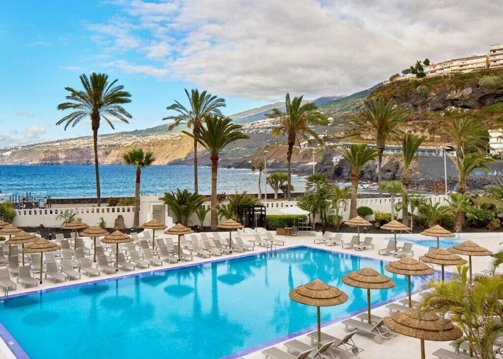 Отель Melia Costa Atlantis 4*