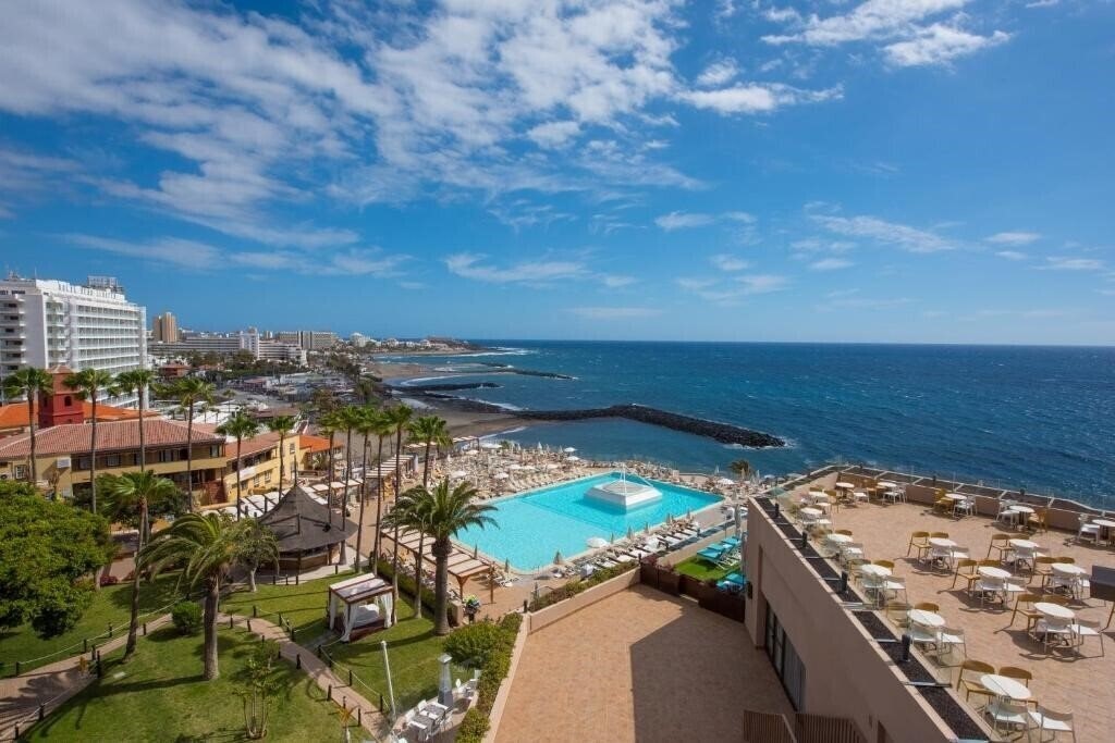 Фотография Iberostar Waves Bouganville Playa 4*