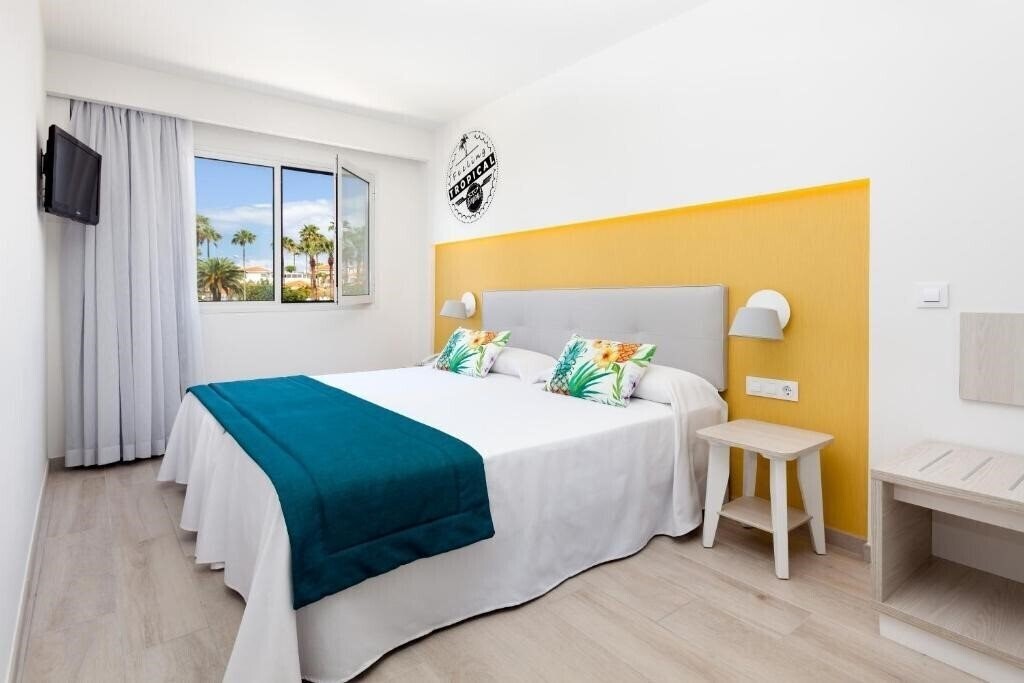 Фото Apartamentos Tropical Park 4*