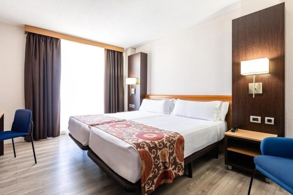 Панорама Catalonia Oro Negro 3*