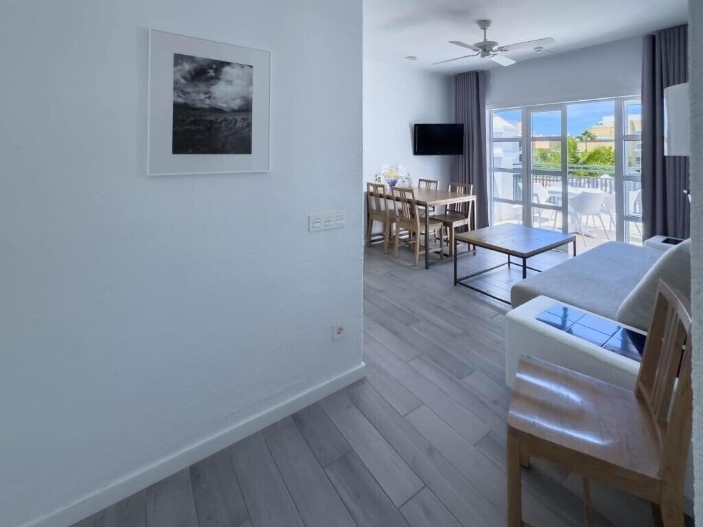 Территория Parque Del Sol 3*