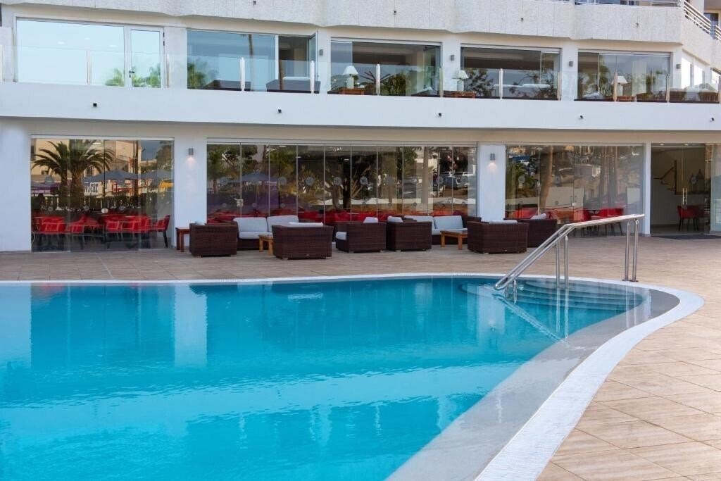 Апартаменты Iberostar Ole Tropical Tenerife 4*