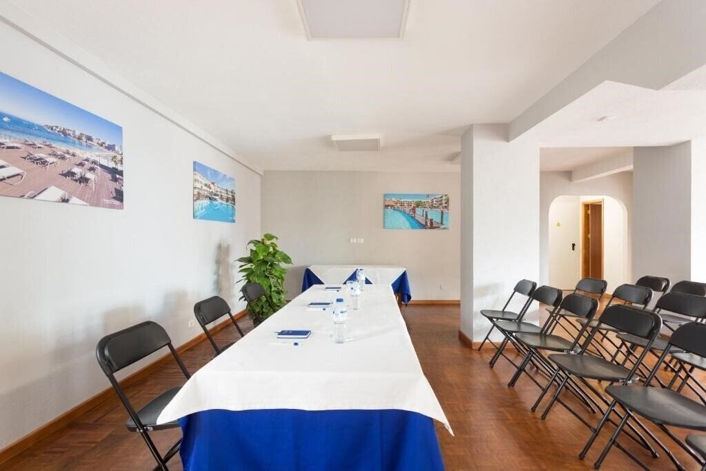 Апартаменты Globales Acuario 2*