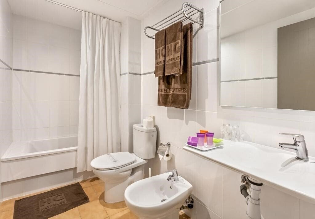 Фотография Hg Cristian Sur (ex. Cristian Sur Apartments) 3*