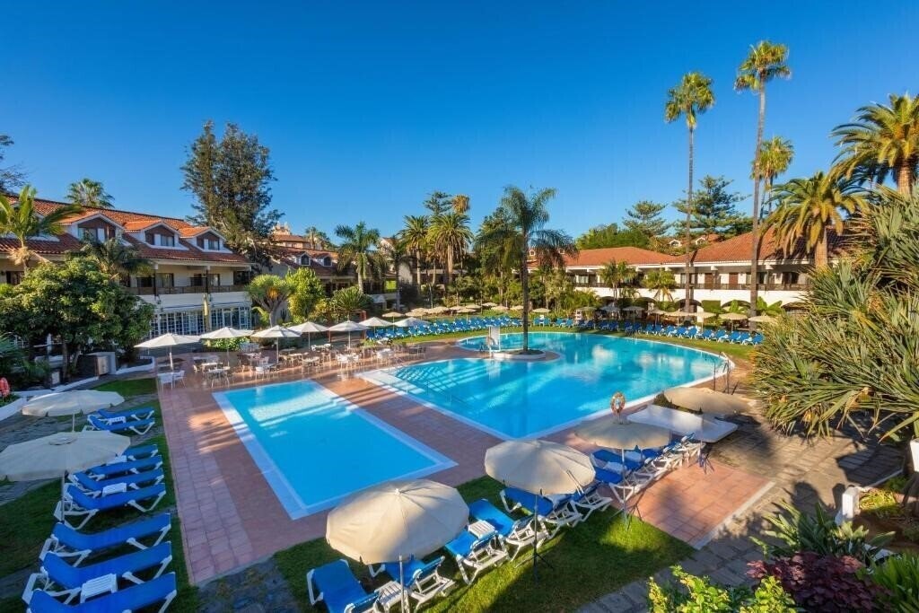 Панорама Sol Parque San Antonio 4*