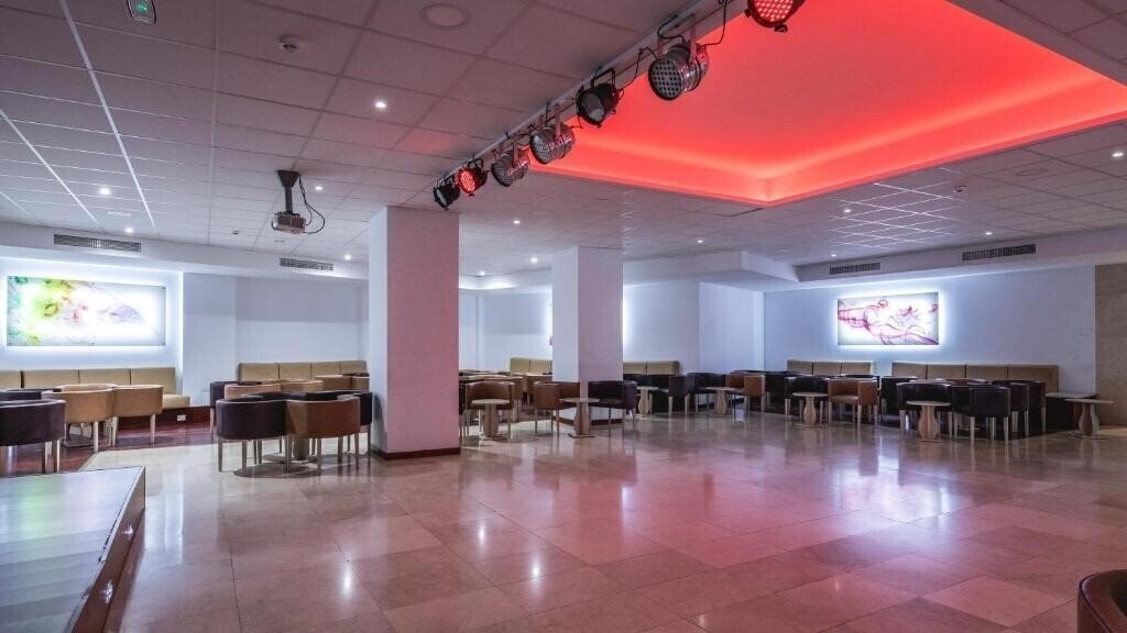 Вид Be Live Adults Only Tenerife 4*