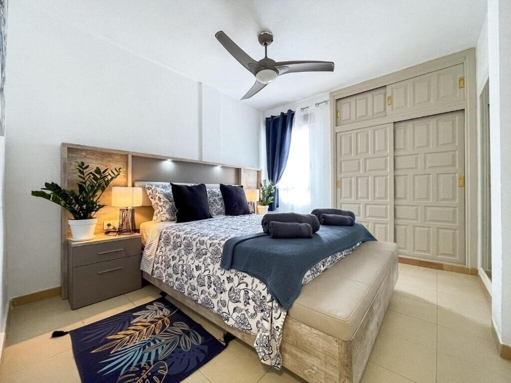 Вид Alondras Park Apts 2*