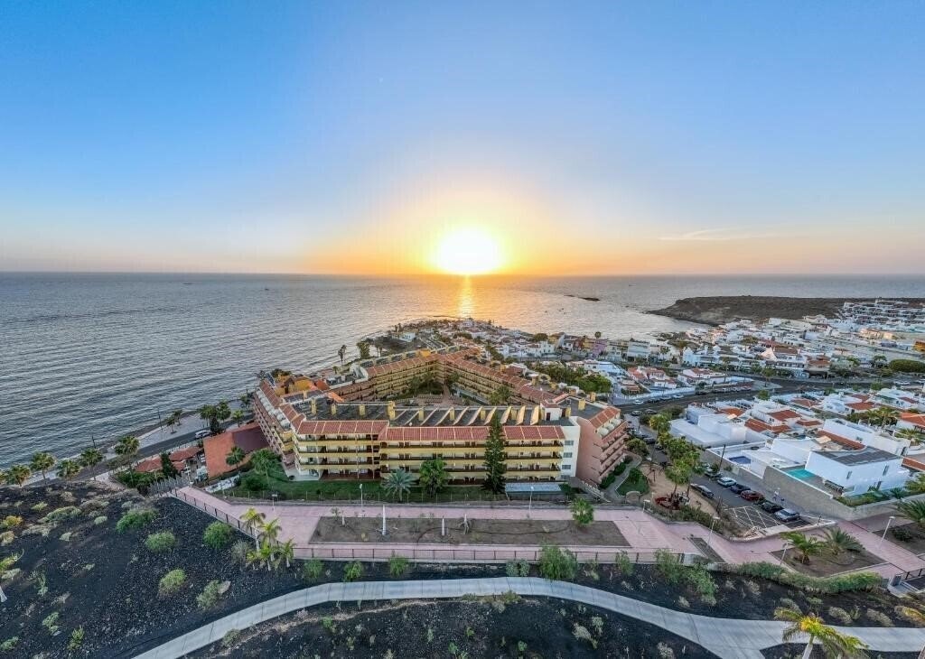 Готель Hovima Jardin Caleta 3*