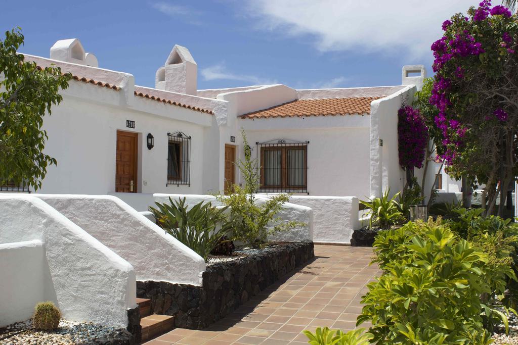 Территория The Suites At Beverly Hills 3*