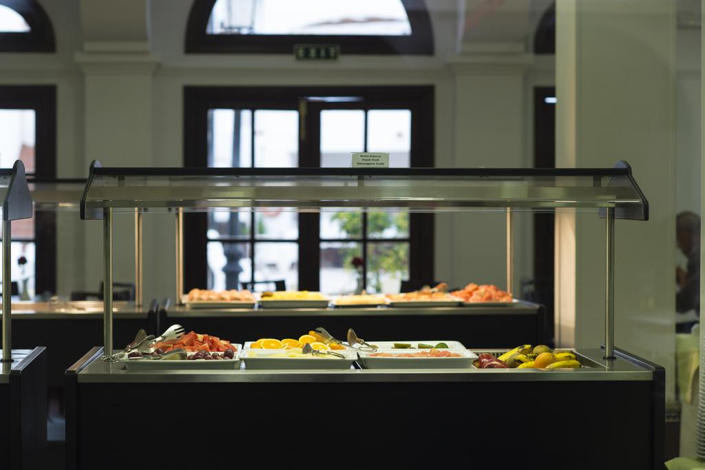 Панорама The Suites At Beverly Hills 3*