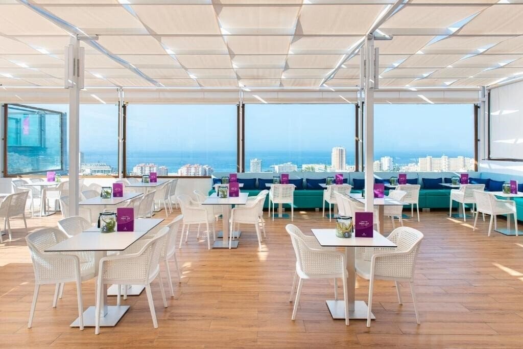 Фотографія Paradise Park Fun Lifestyle Hotel 4*