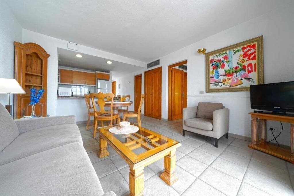 Панорама The Suites At Beverly Hills Tenerife Apts 3*