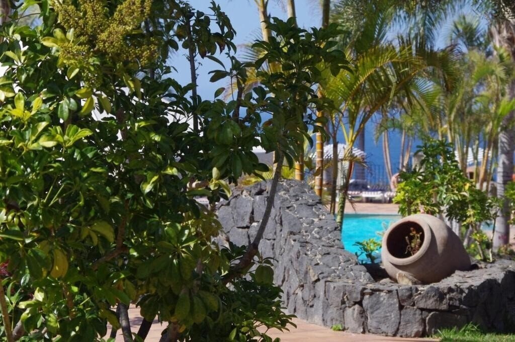 Апартаменти Playa De Los Roques 4*