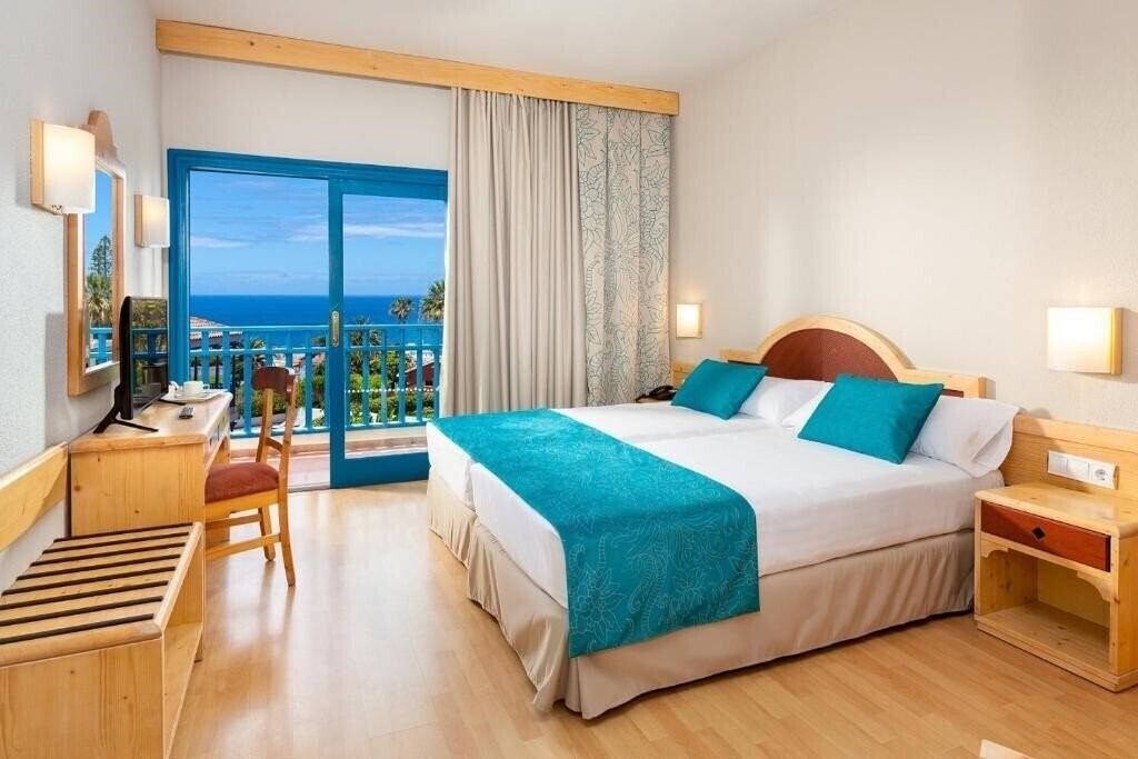 Вид O7 Tenerife 4*
