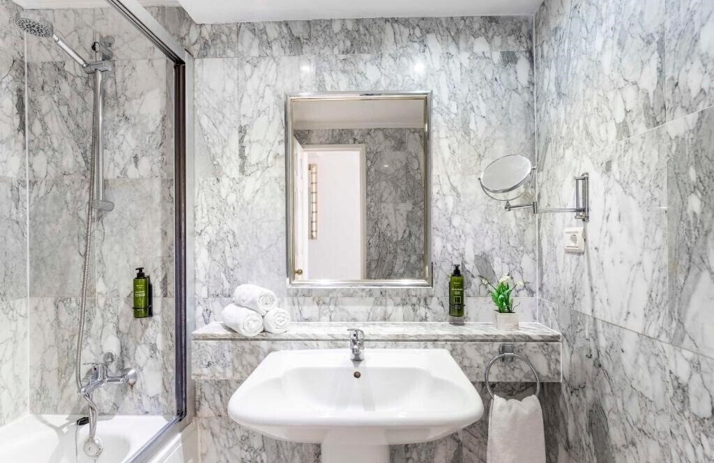 Фотографія Beverly Hills Heights - Excel Hotels & Resorts 3*