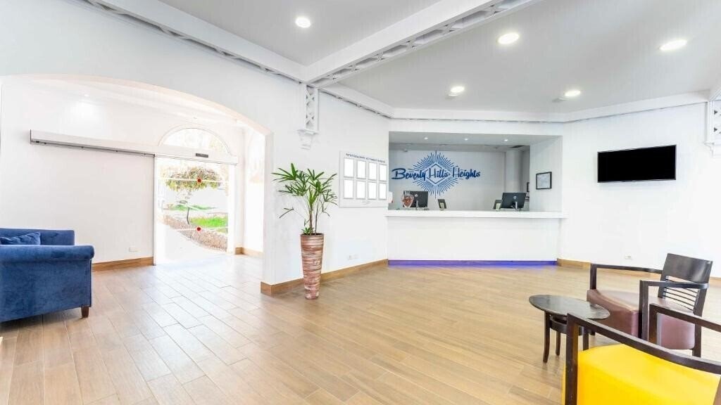 Вид Beverly Hills Heights - Excel Hotels & Resorts 3*