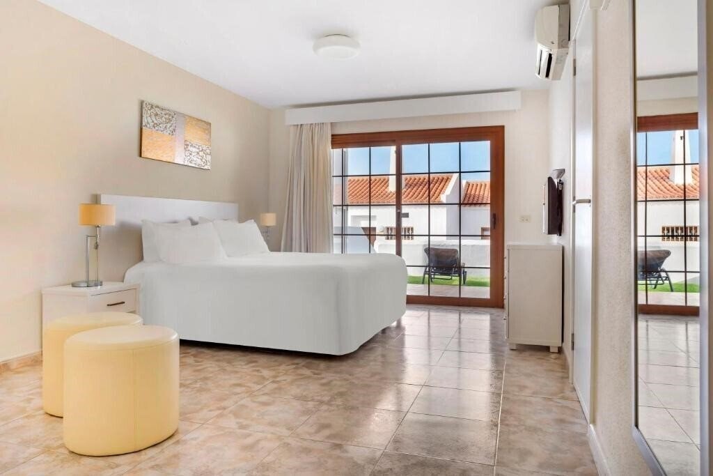 Апартаменти Sunset View Club 3*