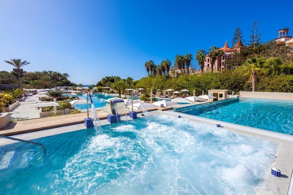 Отель Gran Tacande Wellness & Relax Costa Adeje 5*