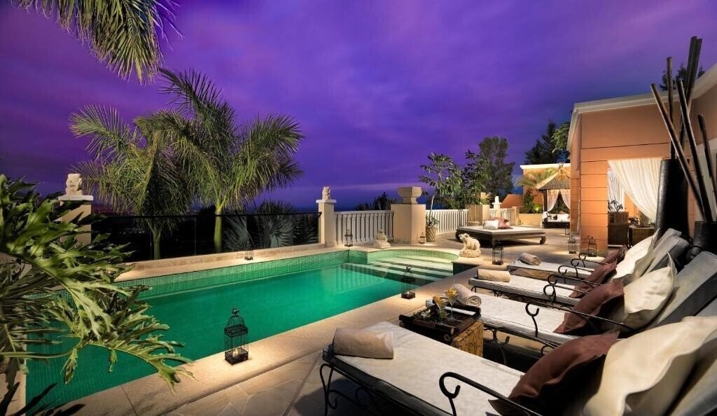 Апартаменты Royal Garden Villas 5*