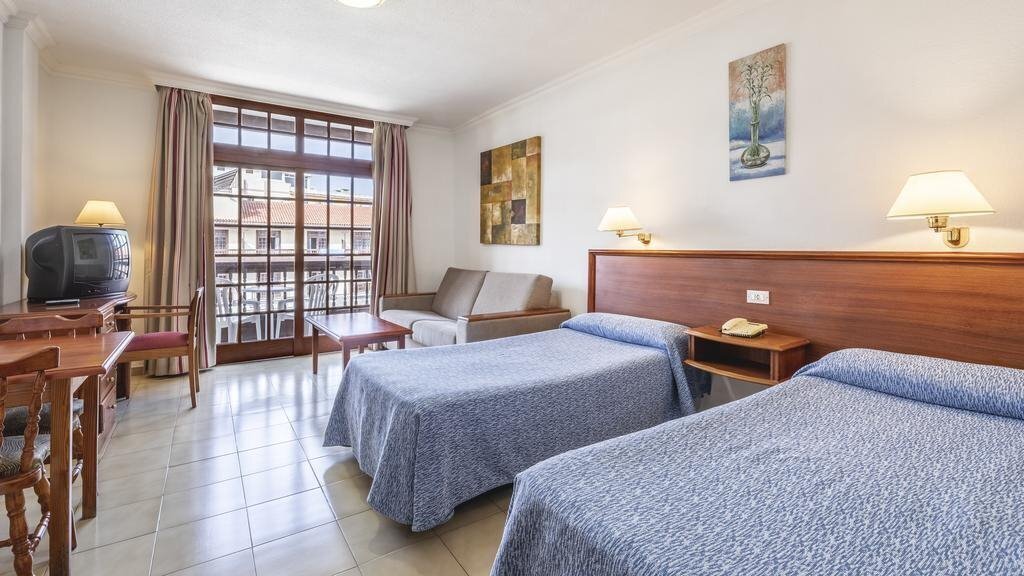 Фотография Apartamentos Be Smart Florida (ex. Luabay Florida) 3*