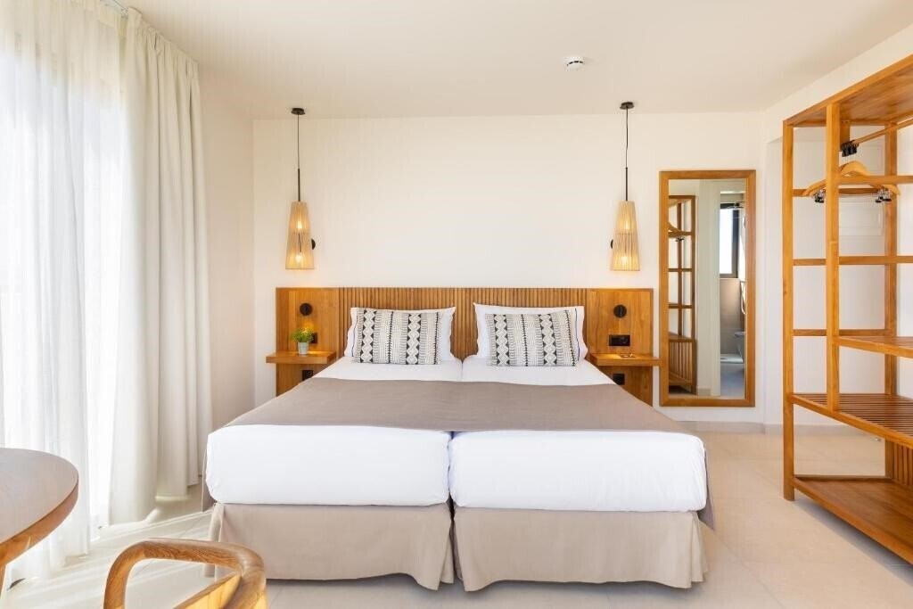 Панорама Playa Surf CBbC Hotel (ex. Playa Sur) 3*