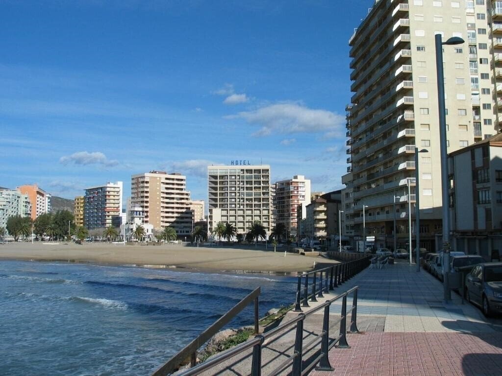 Вид Hotel Neptuno 3*