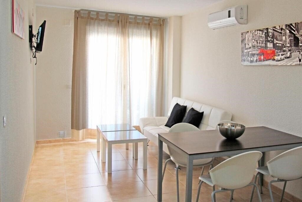 Фотографія Apartamentos Residencial Dona Carmen 3000 3*