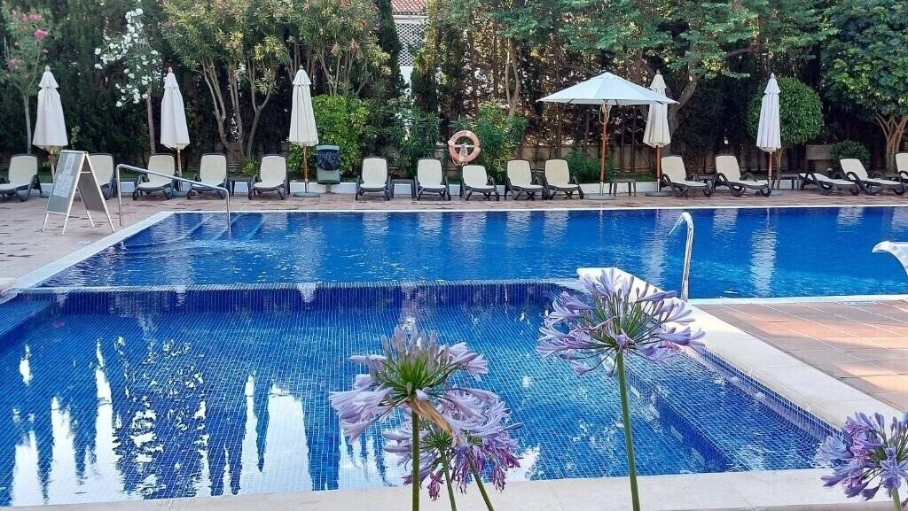 Апартаменти Hotel Oberoy Mallorca 4*