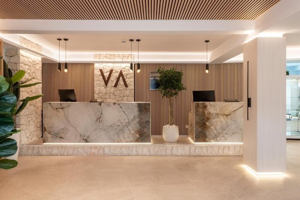 Вид Valentin Somni Suite Hotel 3*