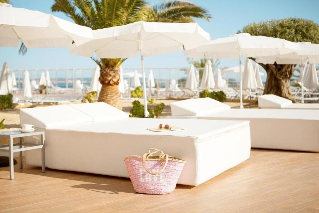 Панорама Sunprime Waterfront 3*