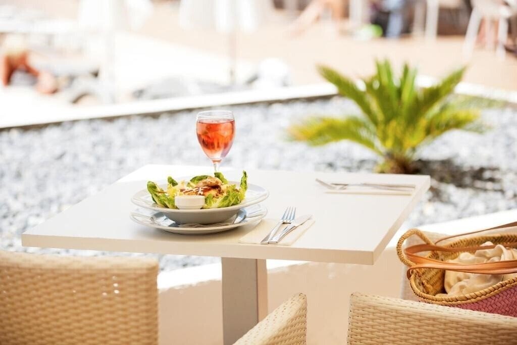 Территория Sunprime Waterfront 3*