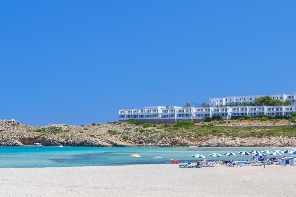 Территория Hotel Apartamentos Beach Club Menorca 3*
