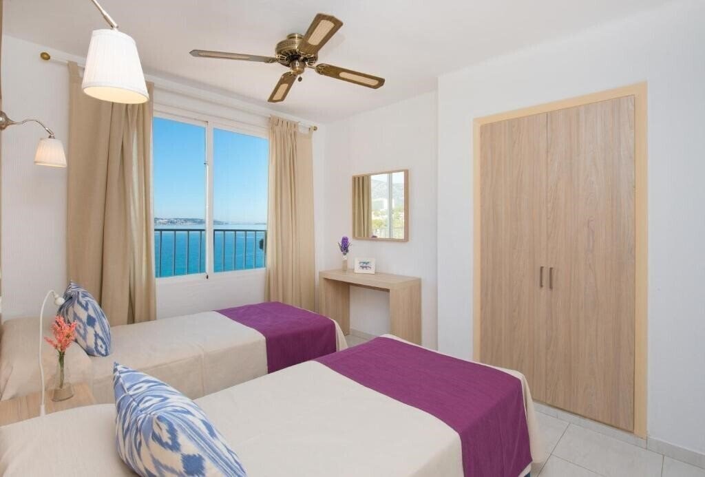 Вид Apartamentos Calablanca 3*