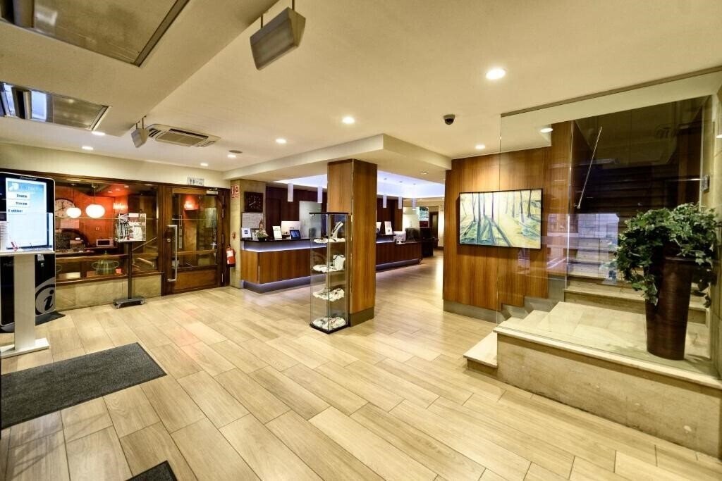 Фото Hotel Maisonnave 4*