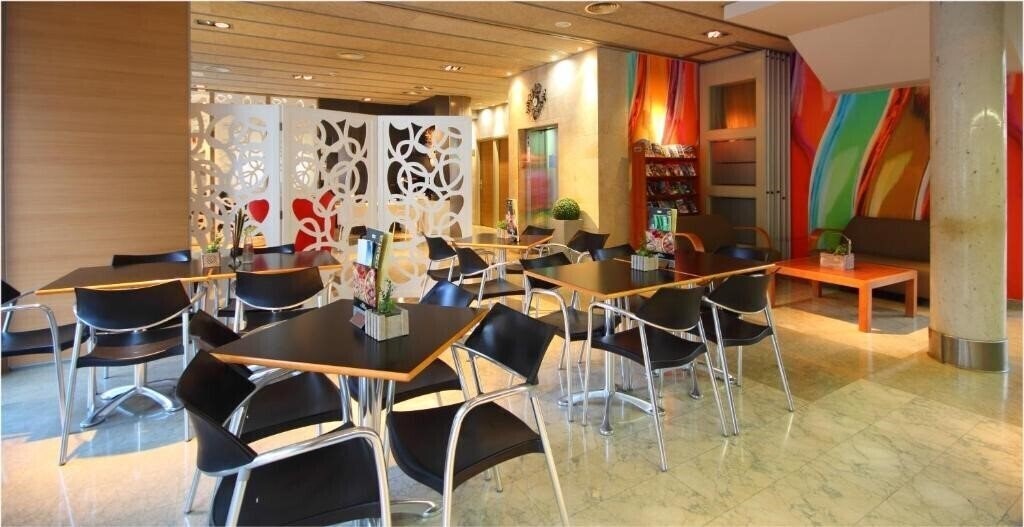 Апартаменты Aqua hotel Nostre Mar Apartments апартаменты