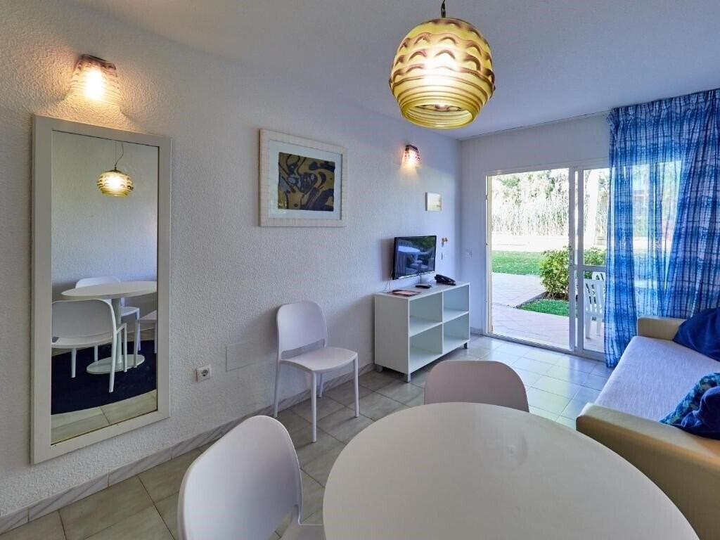 Вид Viva Alcudia Sun Village Aparthotel 3*