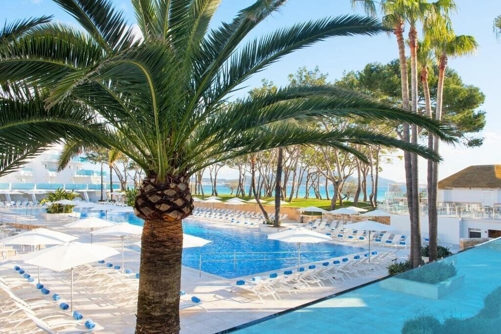 Апартаменты Iberostar Waves Playa de Muro 4*