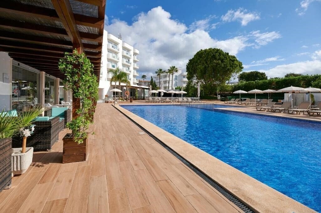 Фото Aluasun Continental Park Hotel & Apartments 4*