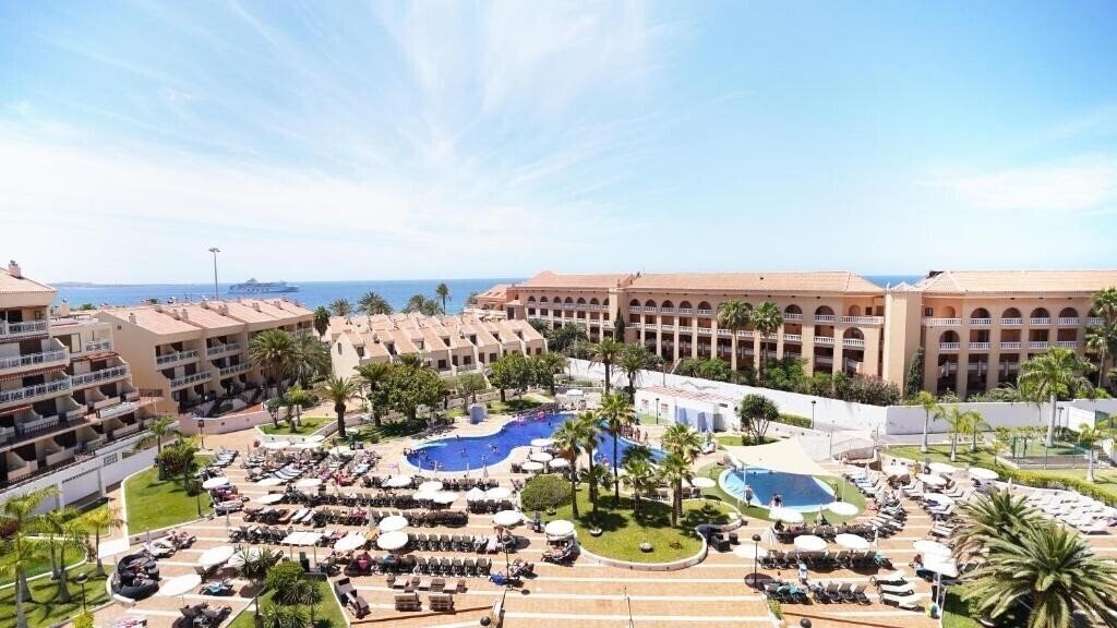 Отель Coral Compostela Beach 3*