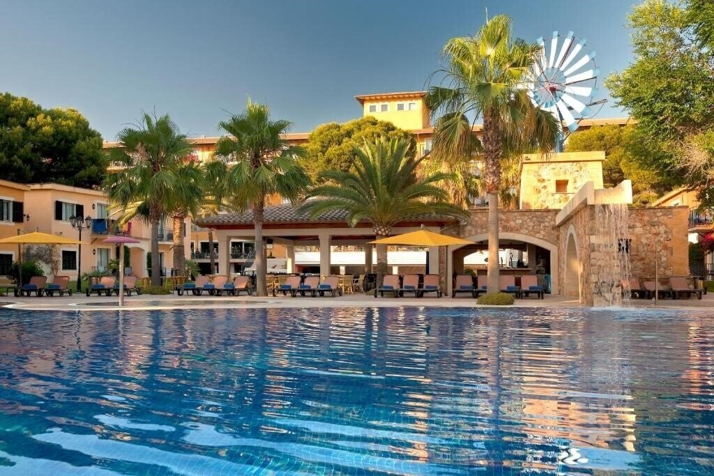 Готель Occidental Playa De Palma 4*