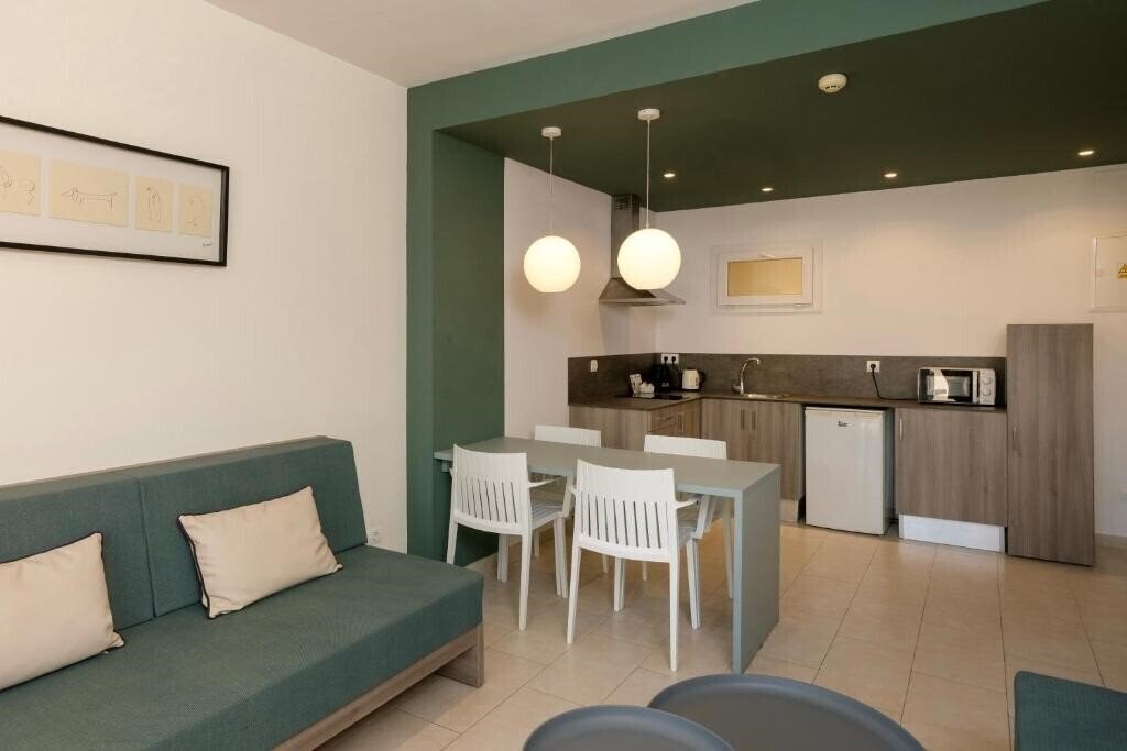 Изображение Tres Torres 2*