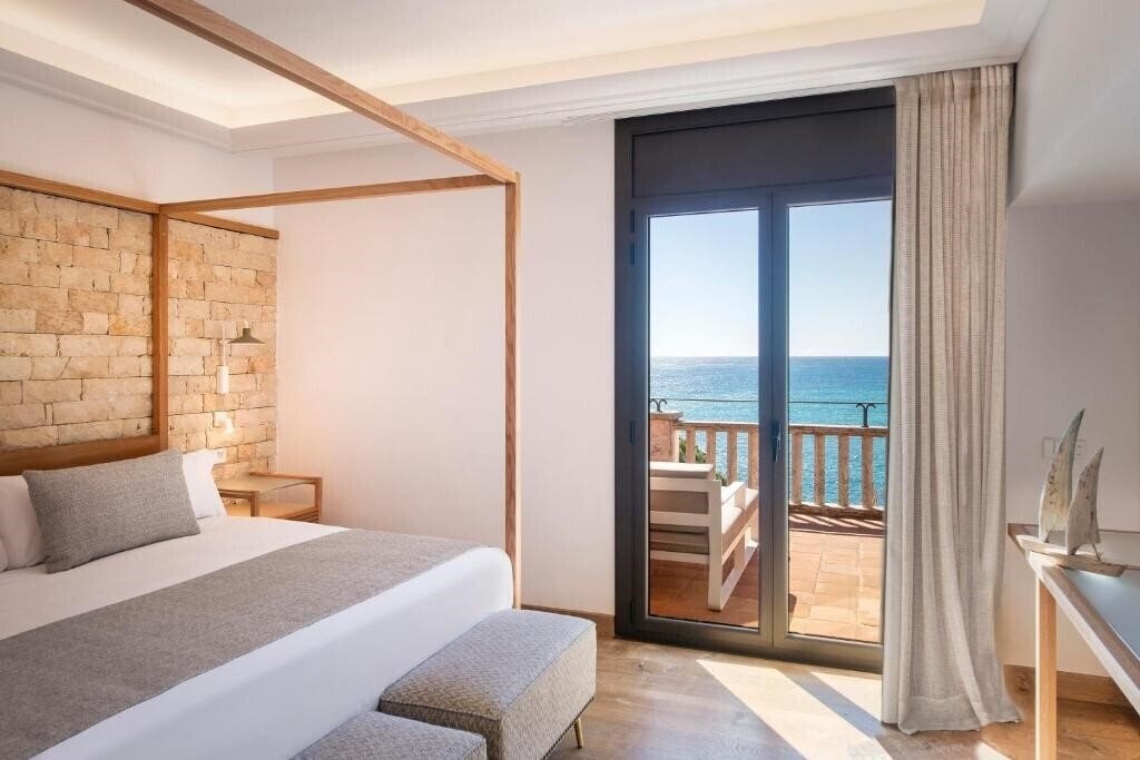 Апартаменти Salles Hotel & SPA Cala del Pi 5*