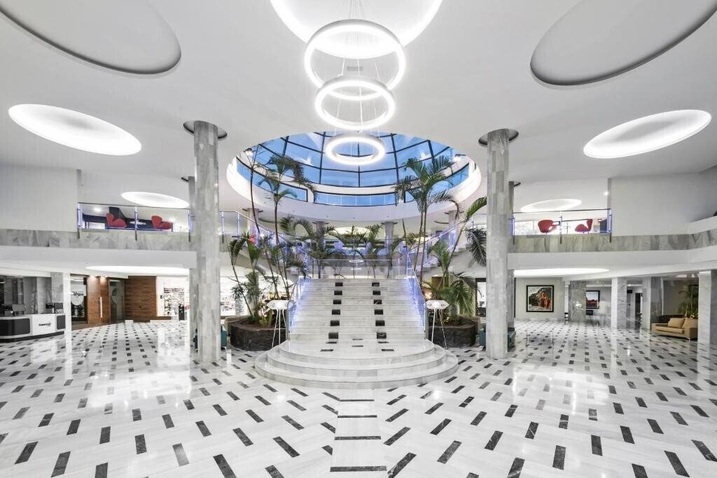 Панорама Elba Lanzarote Royal Village Resort 4*