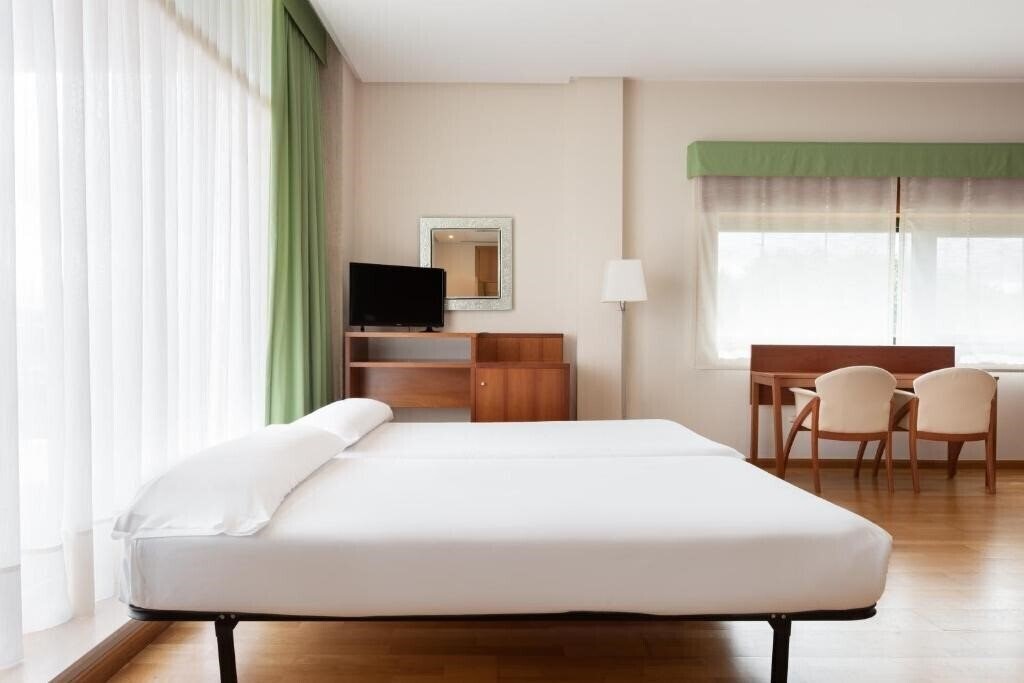 Панорама Exe Via Argentum (ex. Hotel Via Argentum) 4*