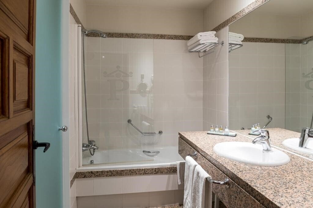 Апартаменти Parador De Tui 4*