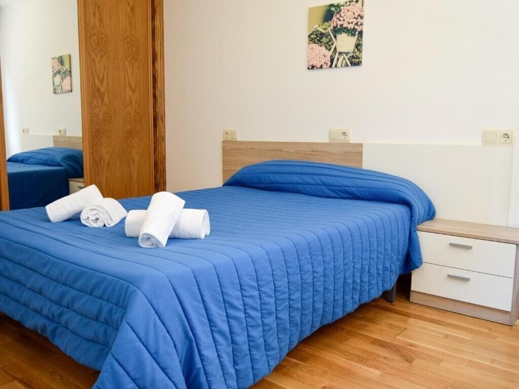 Фото Apartamentos Playa De La Lanzada 3000 3*