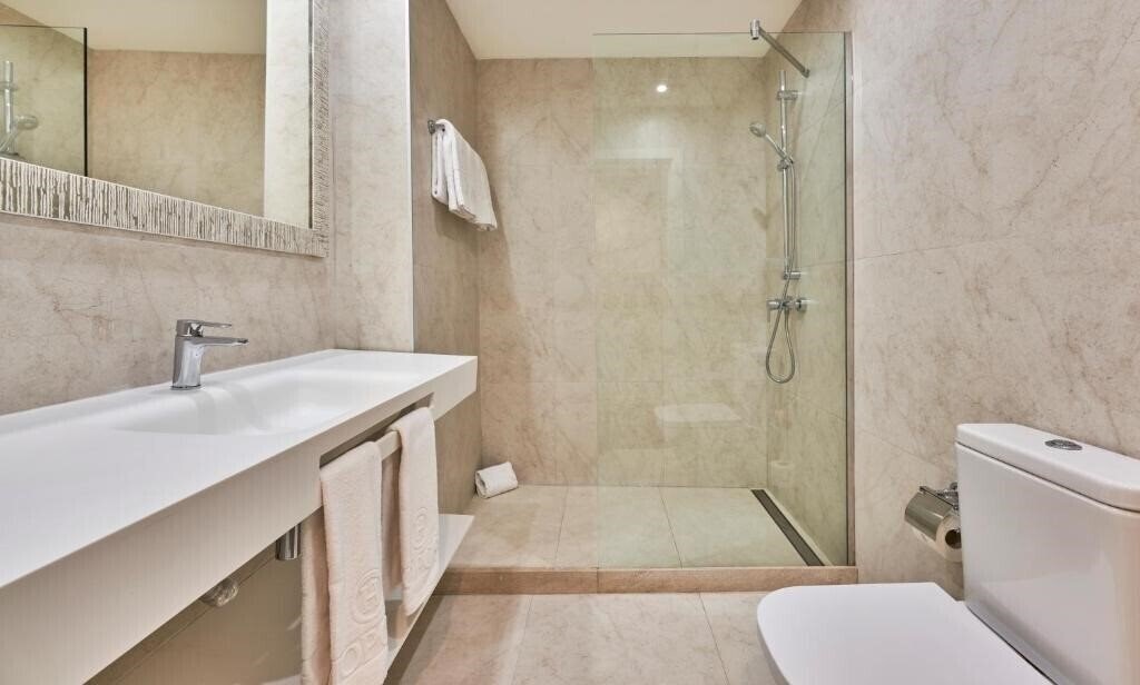 Фотография Hoposa Daina 4*